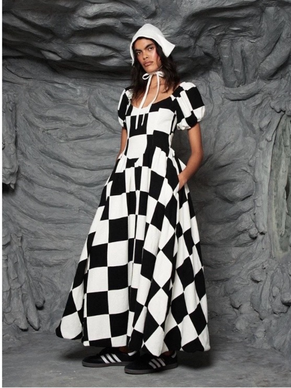 Fashion Brand Company Rare Chessboard Scrap Patch Virgin Gown